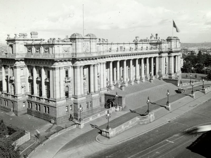Journey back to Melbourne’s federal years 