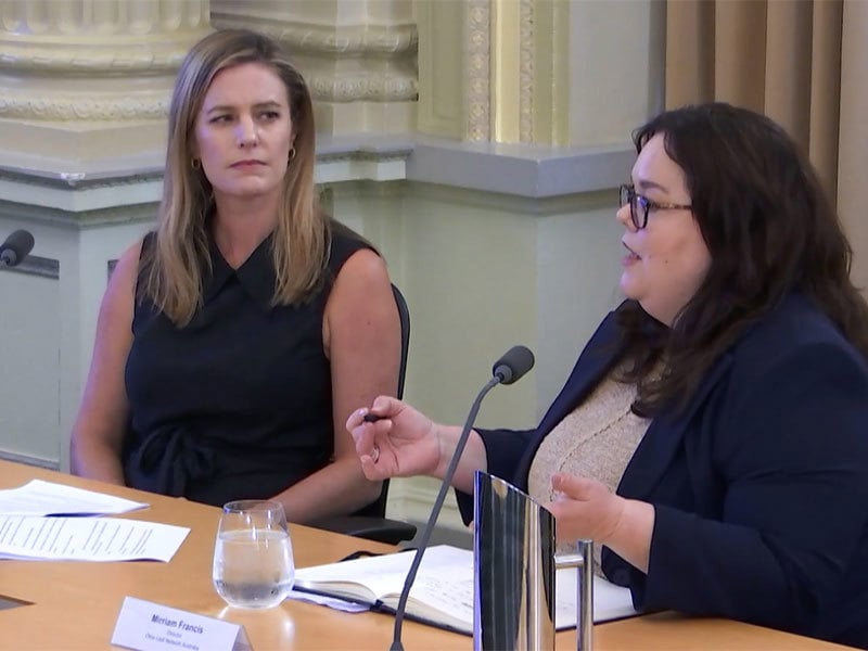 Witness in an inquiry hearing