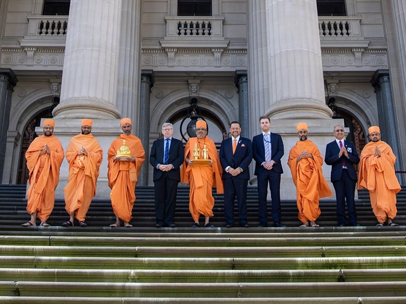 Mahamahopadhyaya Swami Bhadreshdas visits Parliament House.