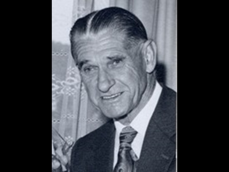 Archibald Bradbury