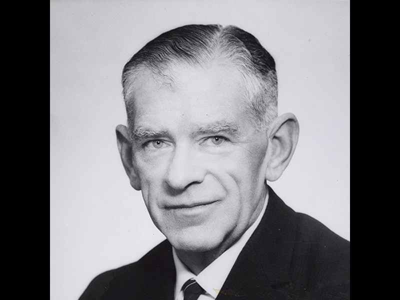 Geoffrey Thom